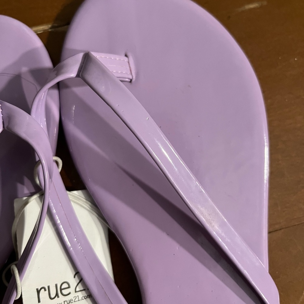 RUE 21 purple flip flops - Picture 3 of 9